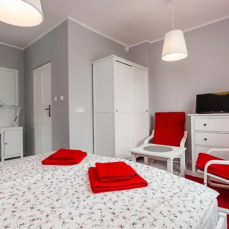 Grey House * فروتسواف