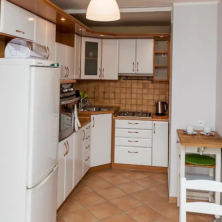 Grey House بيت شباب