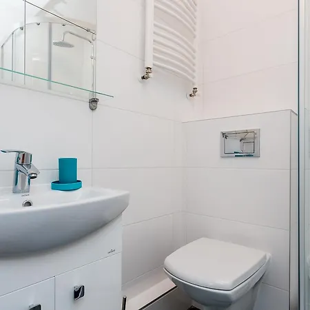 Grey House * فروتسواف