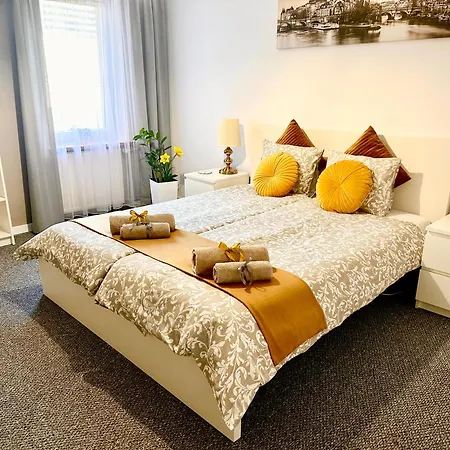 Grey House Hostel Breslau