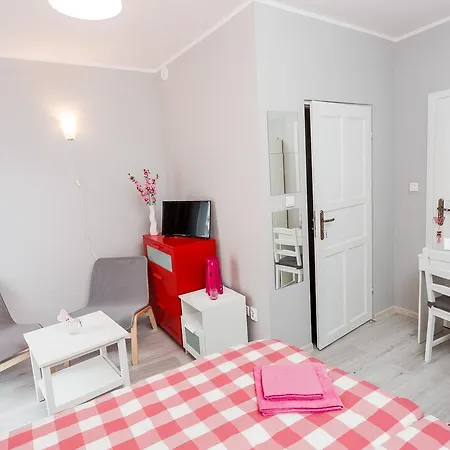 Grey House Hostel *